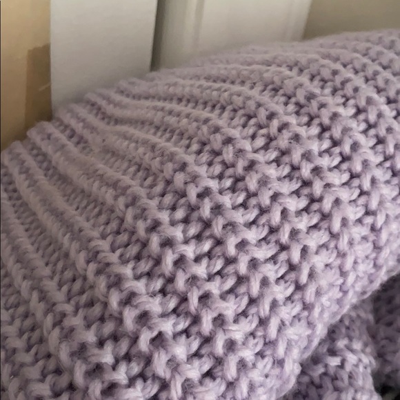 H&M lilac / lavender v-neck knitted sweater - Picture 8 of 8
